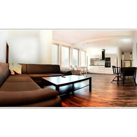 Apartman Dc * Ντέτσιν